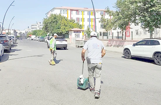 3 VARDİYA TEMİZLİK MESAİSİ