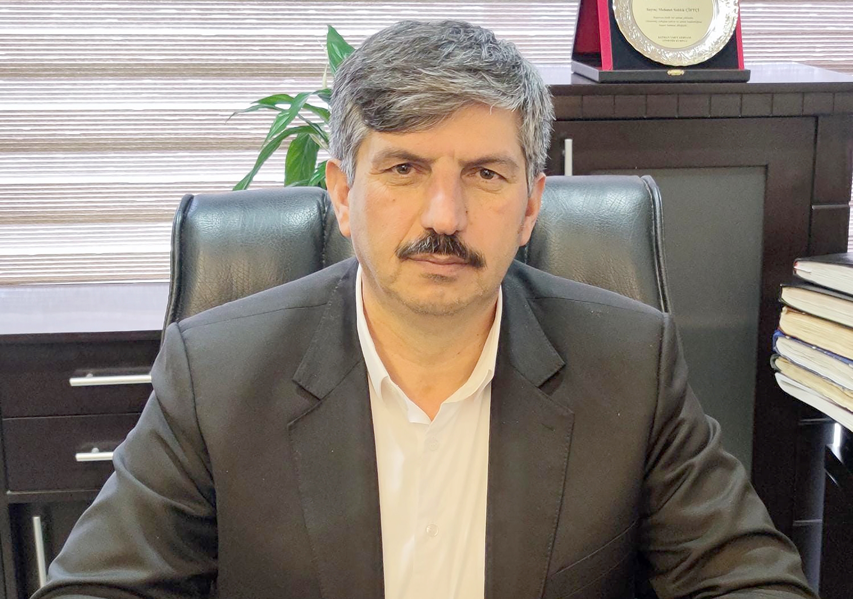 BAŞKAN &Ccedil;İFT&Ccedil;İ &ldquo;ESNAFIMIZIN HUKUKSAL OLARAK YANINDAYIZ&rdquo;