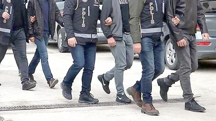 4 BİN 853 FİRARİ YAKALANDI