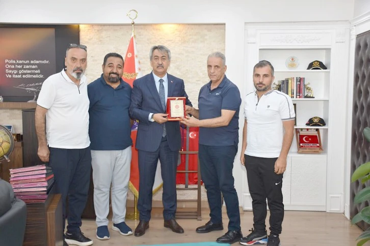 ASKF&rsquo;DEN K&Ouml;ROĞLU&rsquo;NA TEŞEKK&Uuml;R PLAKETİ