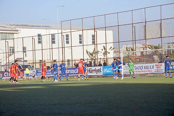 BAL DERBİSİNDE MUHTEŞEM GALİBİYET: 3-2