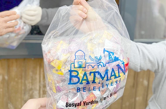 BELEDİYE&rsquo;DEN 6 BİN 600 AİLEYE BAYRAM ŞEKERİ DESTEĞİ