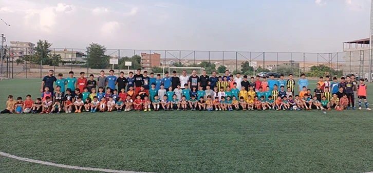 BELEDİYESPOR FUTBOL FABRİKASI GİBİ SPORCU YETİŞTİRİYOR