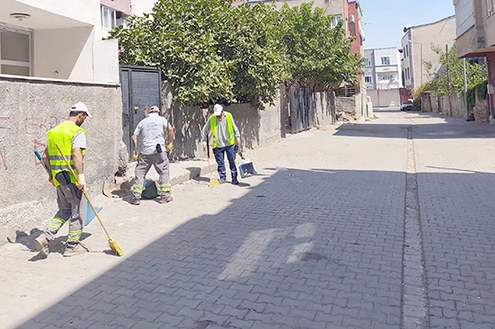 CADDE VE MAHALLELERDE TEMİZLİK SEFERBERLİĞİ