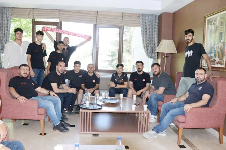 DARK REDS, PETROLSPOR'U KAMPTA ZİYARET ETTİ