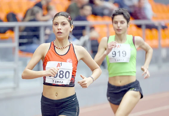 ELİF NAZ K&Ouml;SEOĞLU SOFYA&rsquo;DAN MADALYALARLA D&Ouml;ND&Uuml;