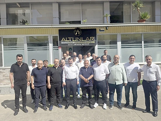 FERDİ KURT&rsquo;TAN YEMEK SEKT&Ouml;R&Uuml;NE ZİYARET
