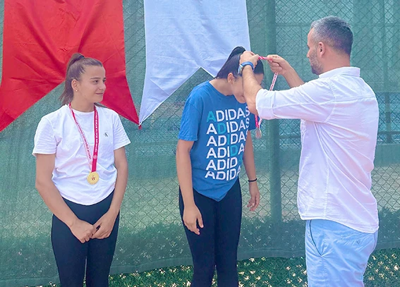 GEN&Ccedil; TENİS&Ccedil;İLER, T&Uuml;RKİYE FİNALLERİNDE