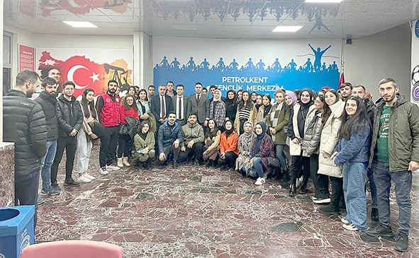 GEN&Ccedil;LER, &lsquo;GEN&Ccedil;LİK ZİRVESİ &Ccedil;ALIŞTAYINDA&rsquo; BULUŞTU