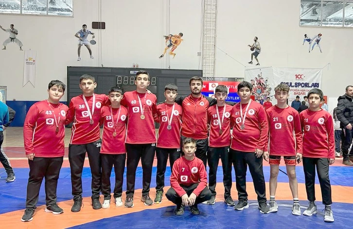 G&Uuml;REŞ&Ccedil;İLERDEN B&Uuml;Y&Uuml;K BAŞARI