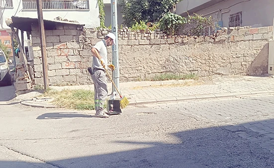 MAHALLELERDE TEMİZLİK MESAİSİ