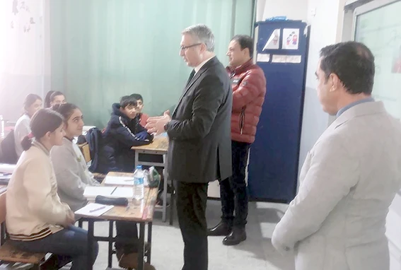 M&Uuml;D&Uuml;R CİĞER, T&Uuml;PRAŞ ORTAOKULUNU ZİYARET ETTİ