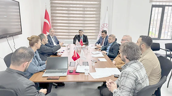 BAĞIMLILIKLA M&Uuml;CADELEDE YENİ MODEL