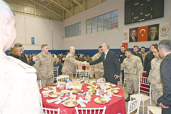 VALİ CANALP, GERCÜŞ’TE VATANDAŞLARLA İFTAR SOFRASINDA BULUŞTU