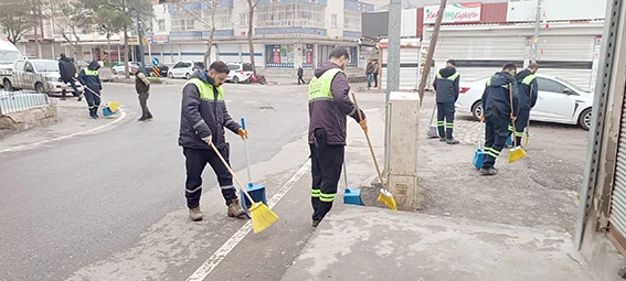 TEMİZLİK &Ccedil;ALIŞMALARI S&Uuml;R&Uuml;YOR