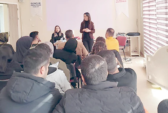 5 İL&Ccedil;EDE BAĞIMLILIK EĞİTİMLERİ TAMAMLANDI