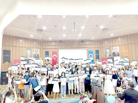 İCATHANE AKADEMİ&rsquo;NDE 229 &Ouml;ĞRENCİ SERTİFİKA ALDI