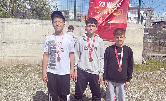 BOCCE SPOR DALINDA SASON&rsquo;DAN B&Uuml;Y&Uuml;K BAŞARI