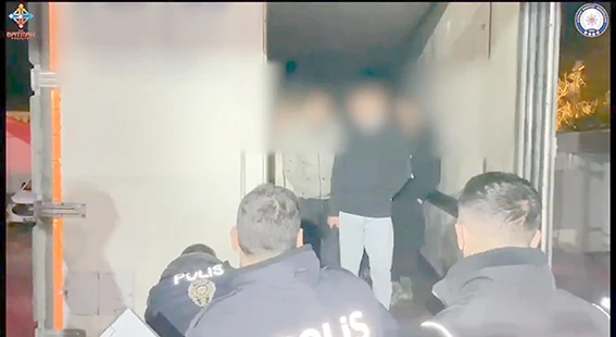 TIRDA 25 GÖÇMEN YAKALANDI