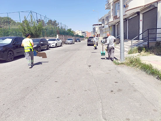 KENTTE TEMİZLİK KAMPANYASI ARALIKSIZ DEVAM EDİYOR
