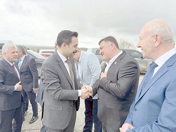 MOR AHO&rsquo;DA ANLAMLI BULUŞMA