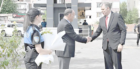 M&Uuml;D&Uuml;R ATAY, G&Ouml;REVİNE BAŞLADI