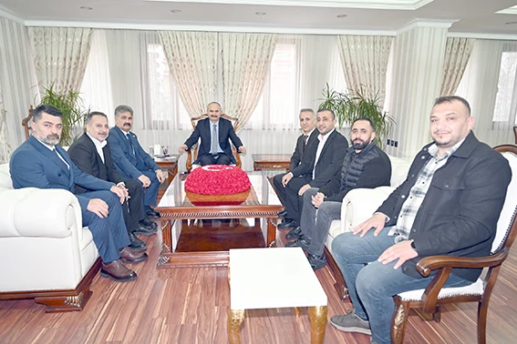 MİNİB&Uuml;S&Ccedil;&Uuml;LER ODASI YENİ Y&Ouml;NETİMİNDEN VALİ CANALP&rsquo;A ZİYARET