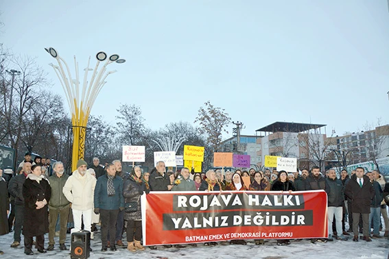 &ldquo;ROJAVA HALKI YALNIZ DEĞİLDİR&rdquo;
