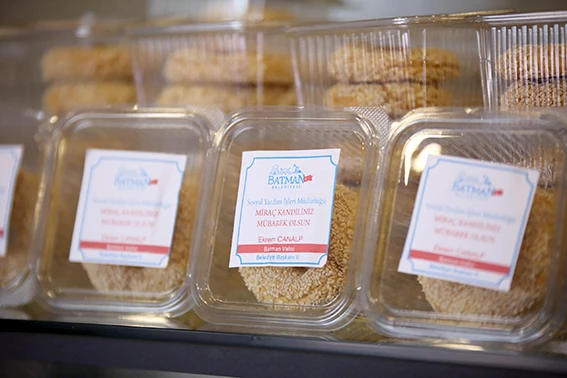 &Ccedil;&Ouml;LYAKLI HASTALAR, MİRA&Ccedil; KANDİLİ&rsquo;NİN MANEVİYATINI BİRLİKTE YAŞADI