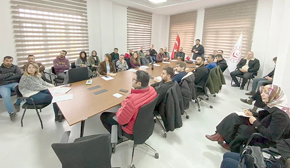 BAĞIMLILIKLA M&Uuml;CADELE PROJESİNDE MOBİL EKİPLER EĞİTİME ALINDI