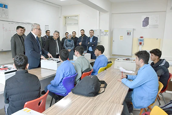 MESLEK LİSELERİ TANITIM GEZİLERİ S&Uuml;R&Uuml;YOR