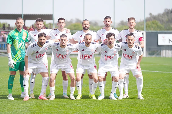 PETROL, ZİRVE YARIŞINDA YARA ALDI 