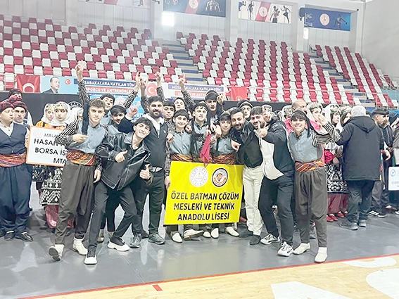 HALK OYUNLARI EKİBİ B&Ouml;LGE ŞAMPİYONU