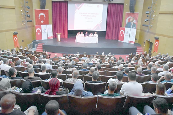 OKUL M&Uuml;D&Uuml;RLERİ YENİ D&Ouml;NEMİ MASAYA YATIRDI