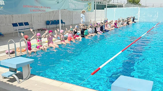 YÜZME KURSLARINA REKOR BAŞVURU