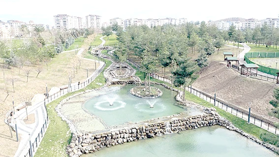 YAŞAR KEMAL KENT ORMANI BAŞTAN AŞAĞI YENİLENİYOR