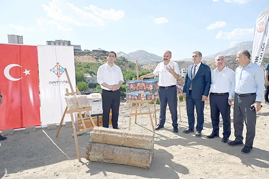 SASON&rsquo;A BAL M&Uuml;ZESİ VE ARICILIK EĞİTİM MERKEZİ