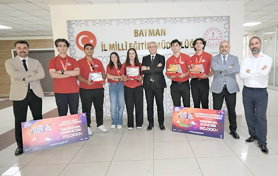 TEKNOFEST BAŞARILARINI MÜDÜR CİĞER’LE PAYLAŞTILAR