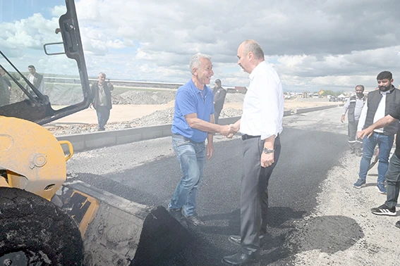 VALİ CANALP, Y&Uuml;R&Uuml;T&Uuml;LEN ALTYAPI &Ccedil;ALIŞMALARINI YERİNDE İNCELEDİ