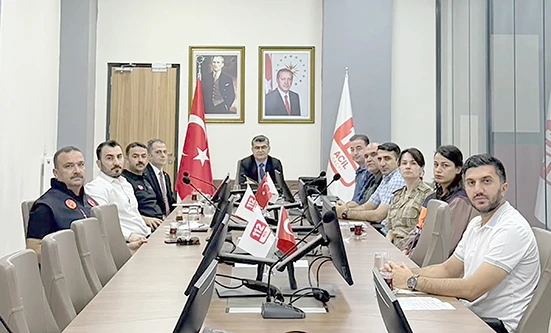 112 ACİL &Ccedil;AĞRI HİZMETLERİ MASAYA YATIRILDI