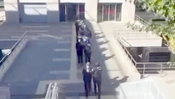 SİLAHLI SALDIRI VE KUNDAKLAMA OLAYINDA 5 KİŞİ TUTUKLANDI