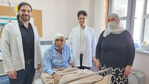 DEV BEYİN T&Uuml;M&Ouml;R&Uuml; BAŞARIYLA &Ccedil;IKARILDI