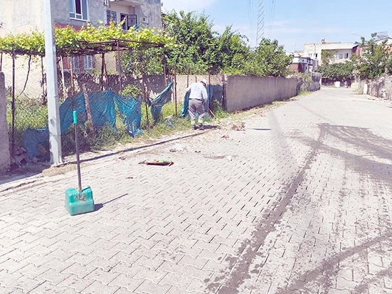 MAHALLELERDE YOĞUN TEMİZLİK &Ccedil;ALIŞMASI