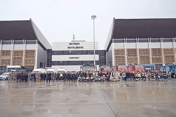 BATMAN HAVALİMANI&rsquo;NDA ARFF &Ccedil;ALIŞANLARI G&Uuml;N&Uuml; KUTLANDI