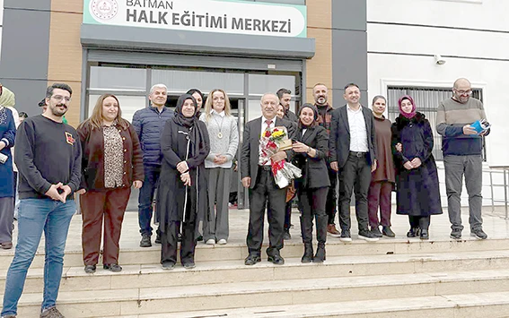 EĞİTİME ADANMIŞ 40 YILA DUYGUSAL VEDA