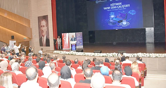 EĞİTİMDE YAPAY ZEKÂ ÇALIŞTAYI BAŞLADI