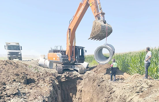 BELEDİYE ALTYAPI &Ccedil;ALIŞMALARINA B&Uuml;Y&Uuml;K &Ouml;NEM VERİYOR