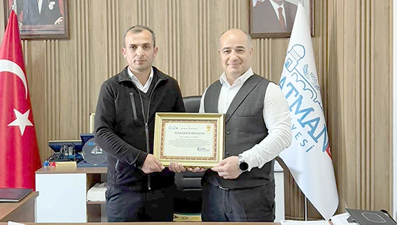 OTOB&Uuml;STE UNUTULAN ZİYNET EŞYASI SAHİBİNE ULAŞTIRILDI