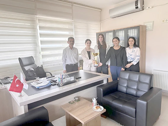 MUHYETTİN &Ccedil;ETİN ŞAMPİYONLARI AĞIRLADI