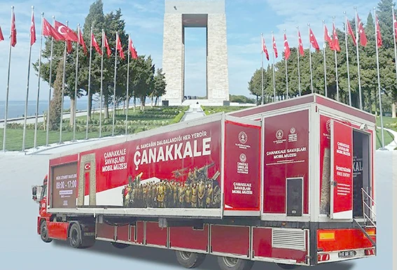 MOBİL M&Uuml;ZE MERAKLILARINI AĞIRLIYOR